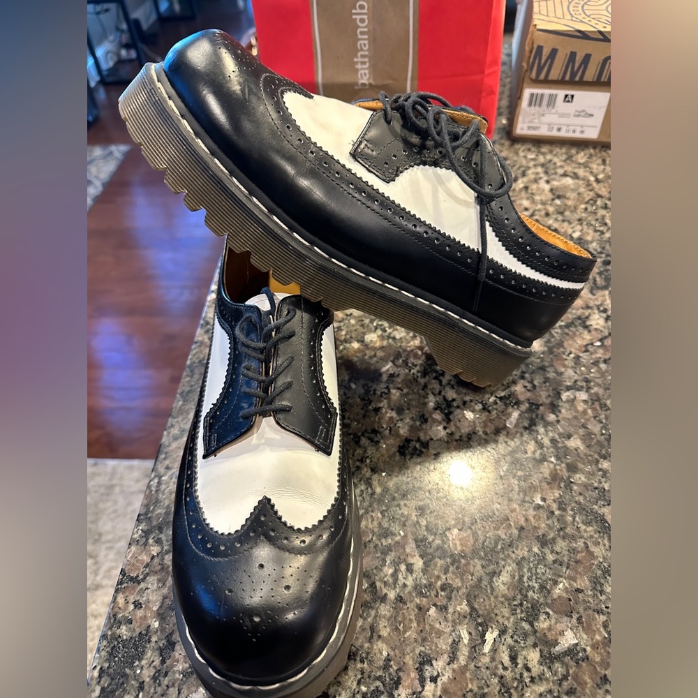 BRAND NEW Men’s Dr Martens BEX SMOOTH LEATHER BROGUE SHOES